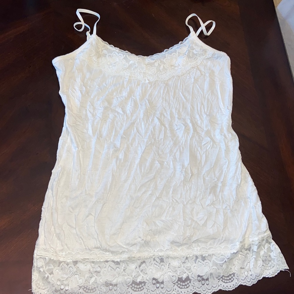Women’s cream color Maurice’s tanktop size small